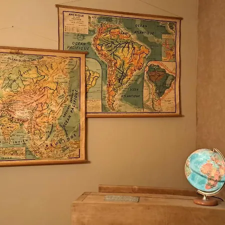 De L'ancienne Ecole De Sommiere Nyaraló Onhaye