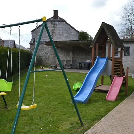 De L'ancienne Ecole De Sommiere Nyaraló *